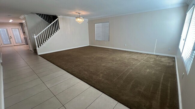 Building Photo - Beautiful West Lancaster Home