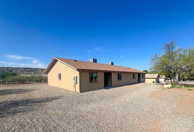 Building Photo - DUPLEX APARTMENT - RIMROCK/LAKE MONTEZUMA