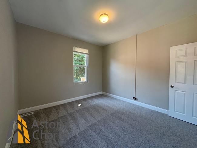 Building Photo - Live Comfortably in Hampden: 4 Bedrooms Pl...
