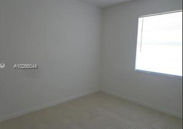 Building Photo - 95 NE 41st St