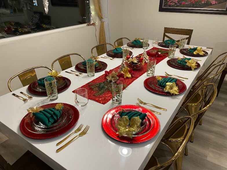 Building Photo - 386 S 700 W