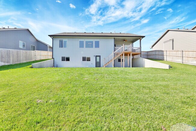 Building Photo - 3115 E Reiss Ct