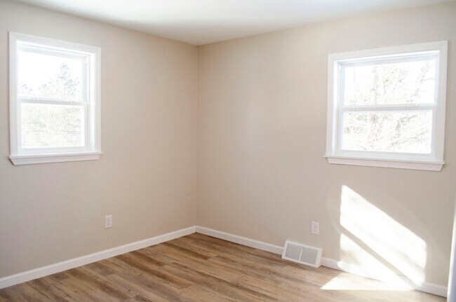 Bedroom 3 - 110 Range Hill Dr