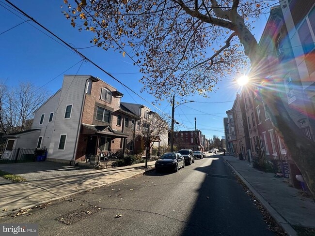 Building Photo - 1710 N Bouvier St
