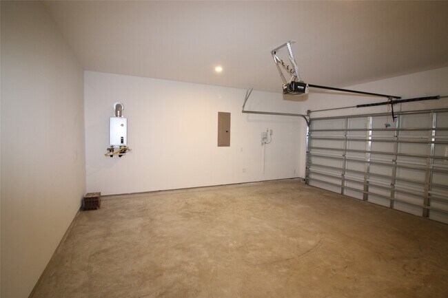 Building Photo - 16750 Yaklin Meadow Ct