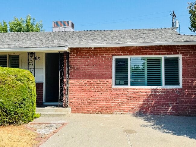 Building Photo - 63 Cathcart Ave