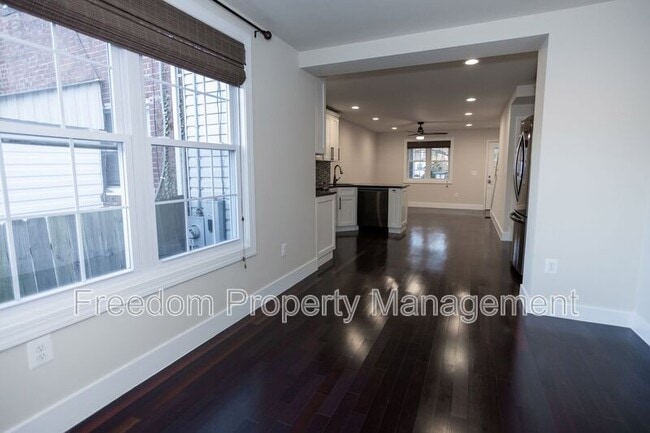 Building Photo - 102 Lynhaven Dr