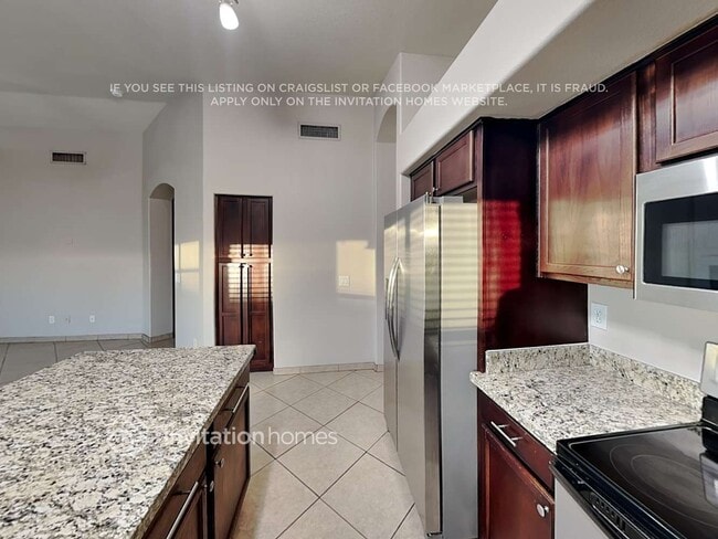 Building Photo - 2404 N 125th Dr