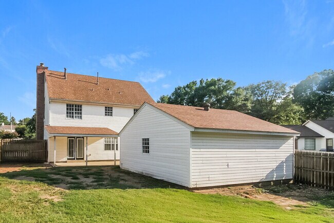 Building Photo - 967 Hawkview Dr