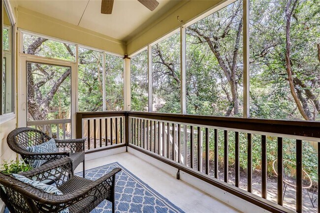 Building Photo - 5605 Creek Meadows Cove