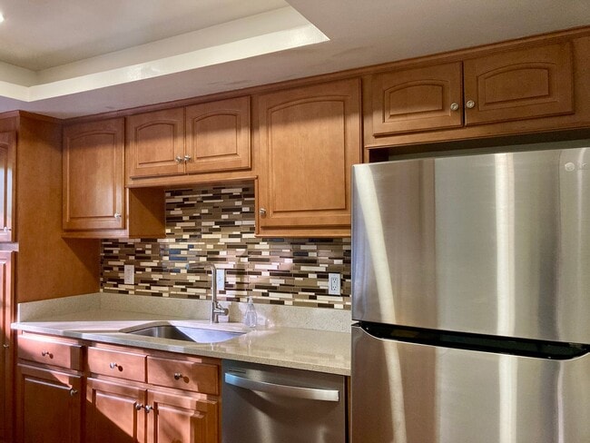Building Photo - 16 Aquarius Ct