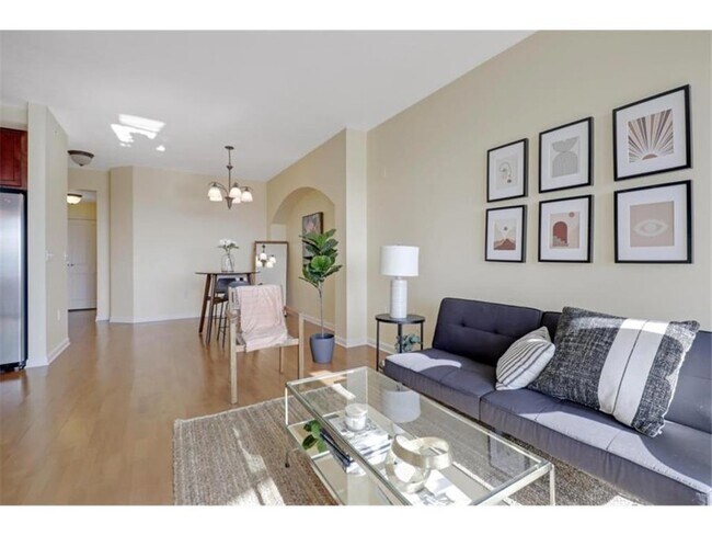 Building Photo - 500 E Grant St