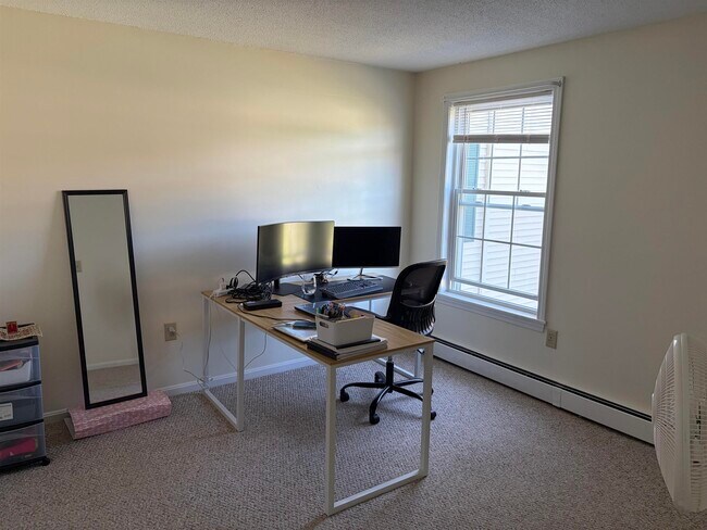 Building Photo - 807 White Cedar Blvd