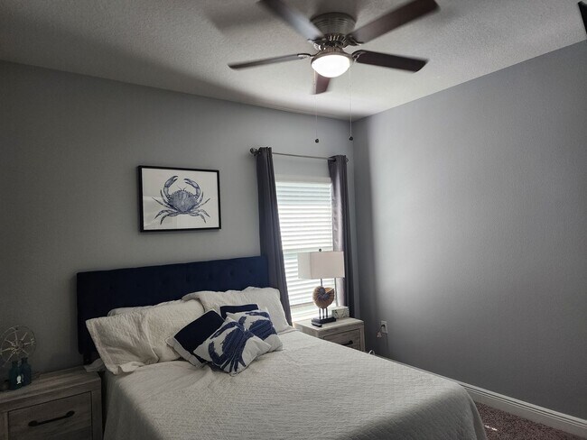 Building Photo - 104 Moonraker Cir