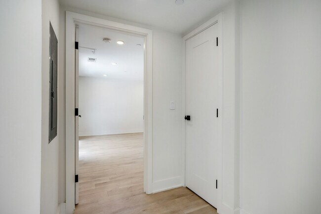 Building Photo - 1716 14th St NW