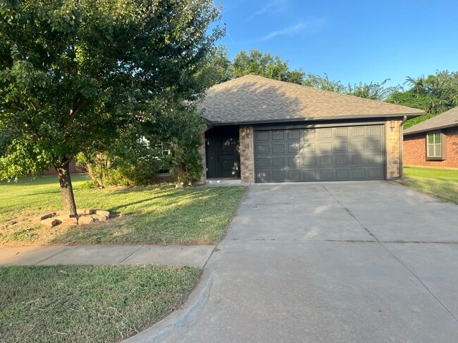 Primary Photo - 3701 Truman Dr
