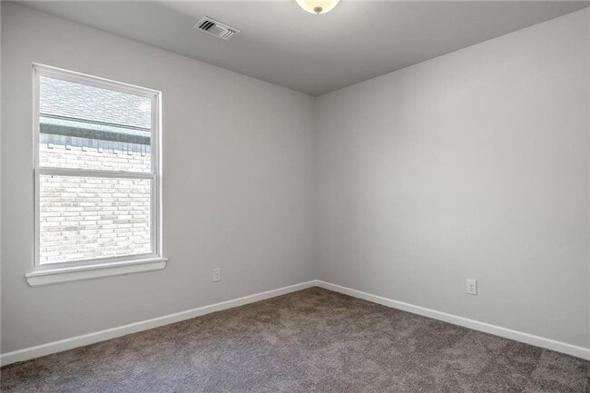 Building Photo - 15732 Potomac Dr