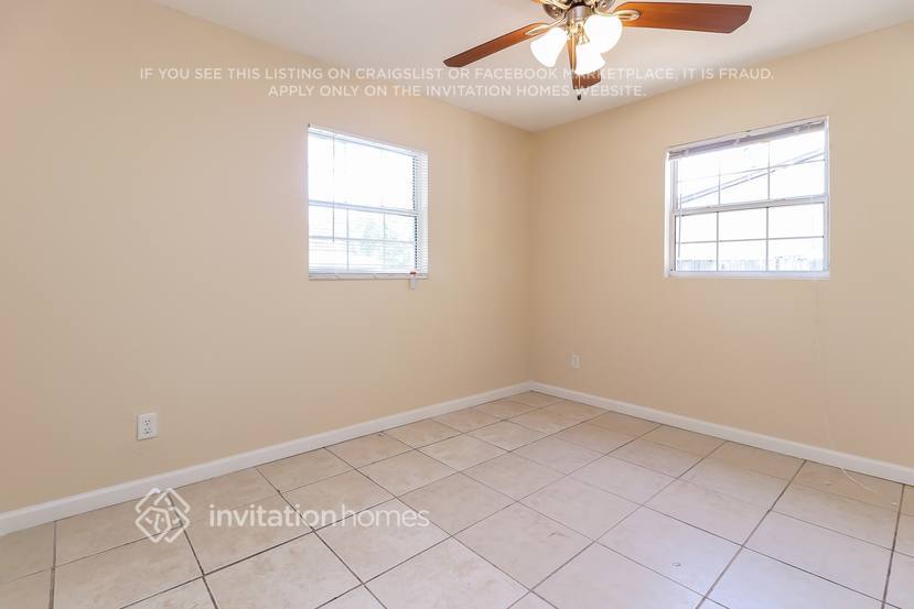 Building Photo - 11781 128th Ave N