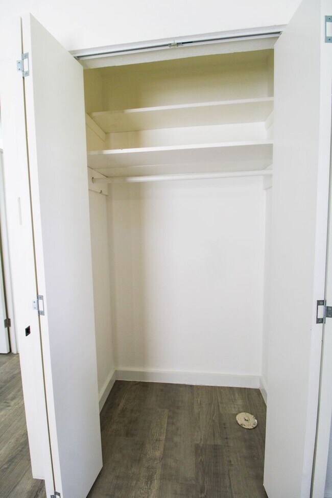 Building Photo - 2950 Lasses Blvd