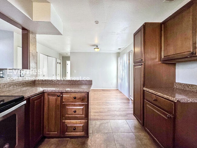 Building Photo - 16365 E Rice Pl