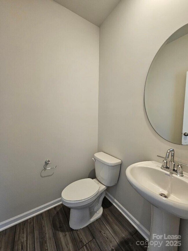 Building Photo - 5213 Brailey Cir