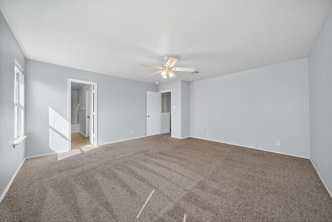 Building Photo - 7719 Mesquite Farm