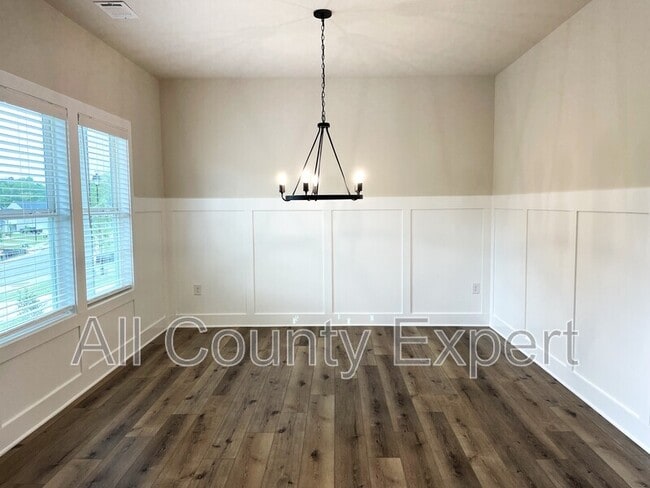 Building Photo - 414 Fox Crk Dr
