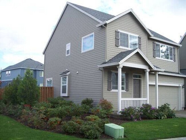 Building Photo - 1176 SE Tamora Ave