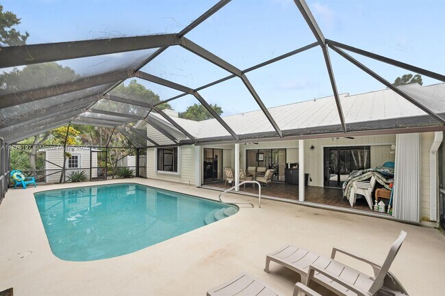 Building Photo - 17982 Tidewater Cir
