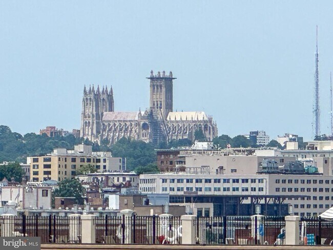 Building Photo - 1440 N St NW
