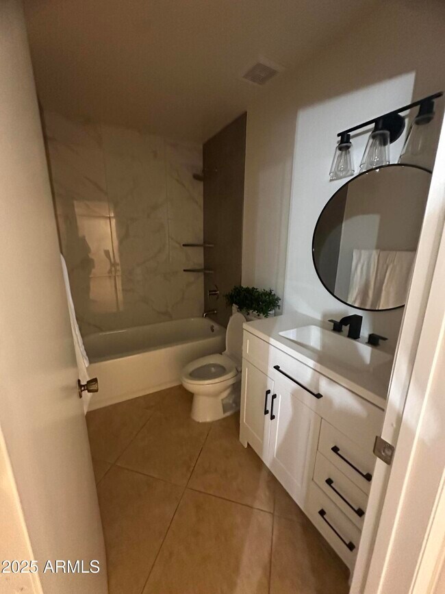 Building Photo - 9355 N 91st St