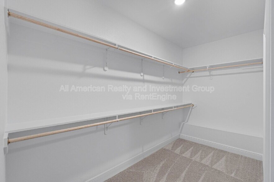 Building Photo - 189 Bon Ami Dr