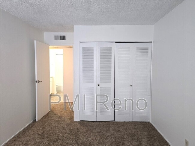 Building Photo - 2750 Plumas St