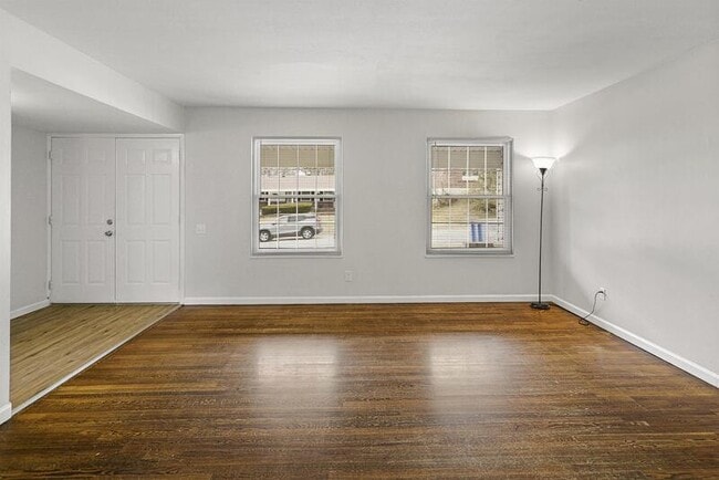 Building Photo - 11094 Worchester Dr