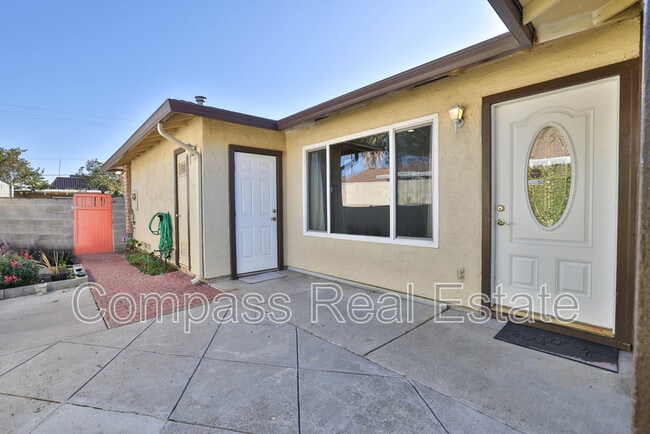 Building Photo - 31101 Fredi St