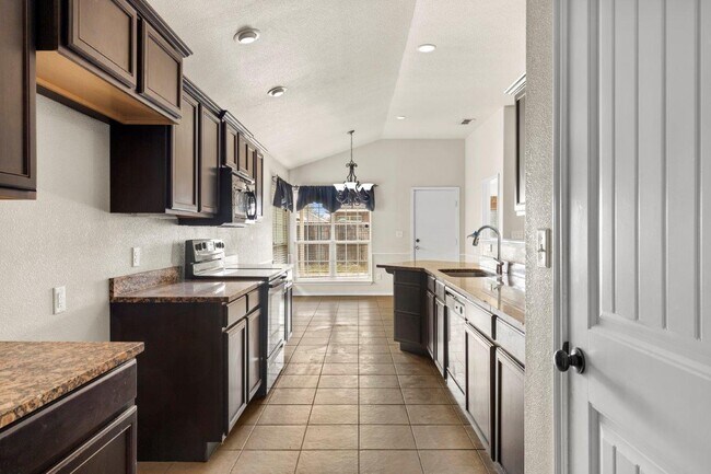 Building Photo - 3212 Oriental Ave