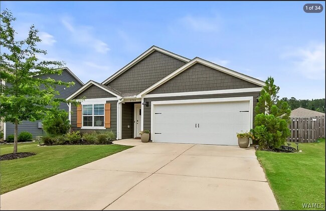 Building Photo - 3704 Magnolia Hls Dr