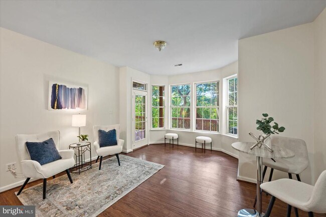 Building Photo - 13438 Burrough Farm Dr