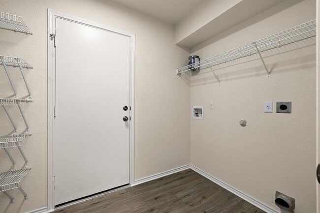 Building Photo - 4108 Whitecrest Cove