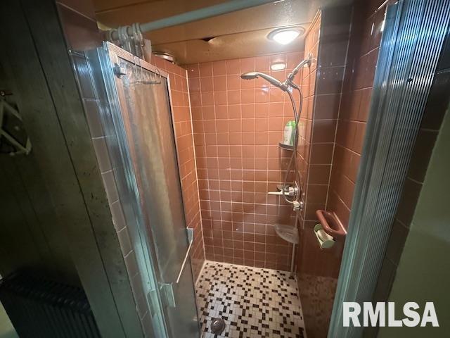 Building Photo - 209 E Cruger Ave