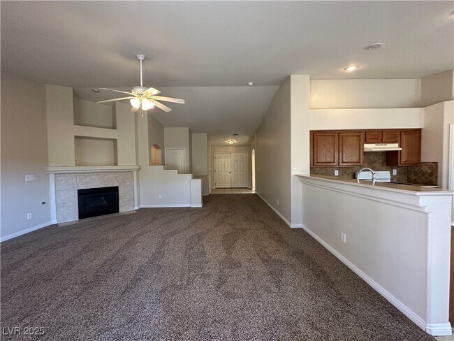 Building Photo - 2525 Torch Ave
