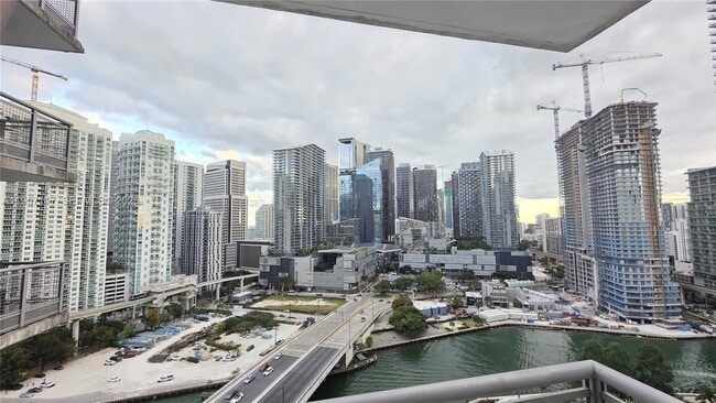 Building Photo - 350 S Miami Ave