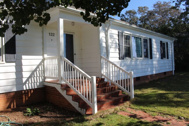 Building Photo - 122 Fort Rutledge Rd