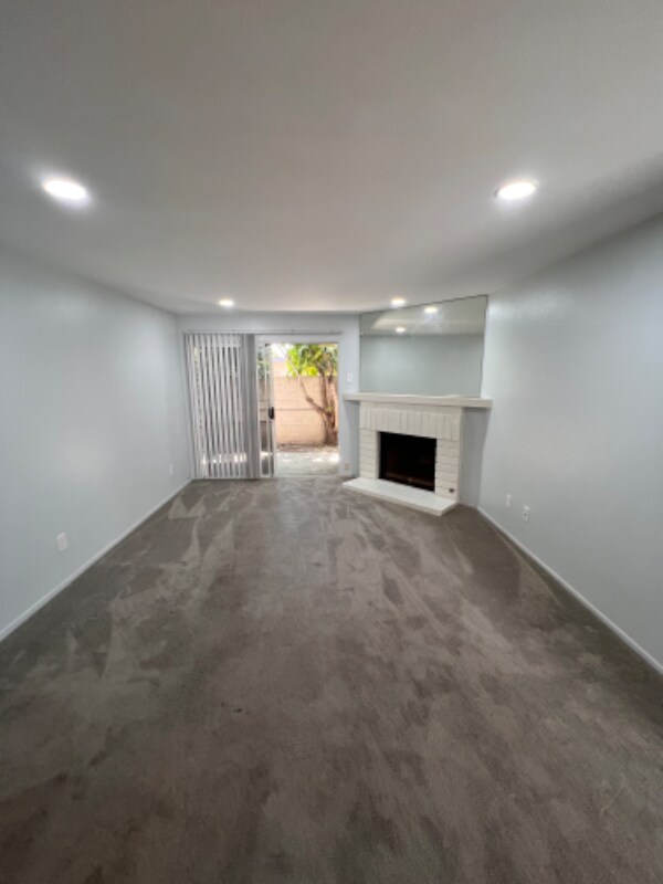 Building Photo - 2380 W Orangethorpe Ave