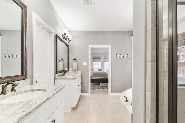 Building Photo - 29019 Blue Finch Ct