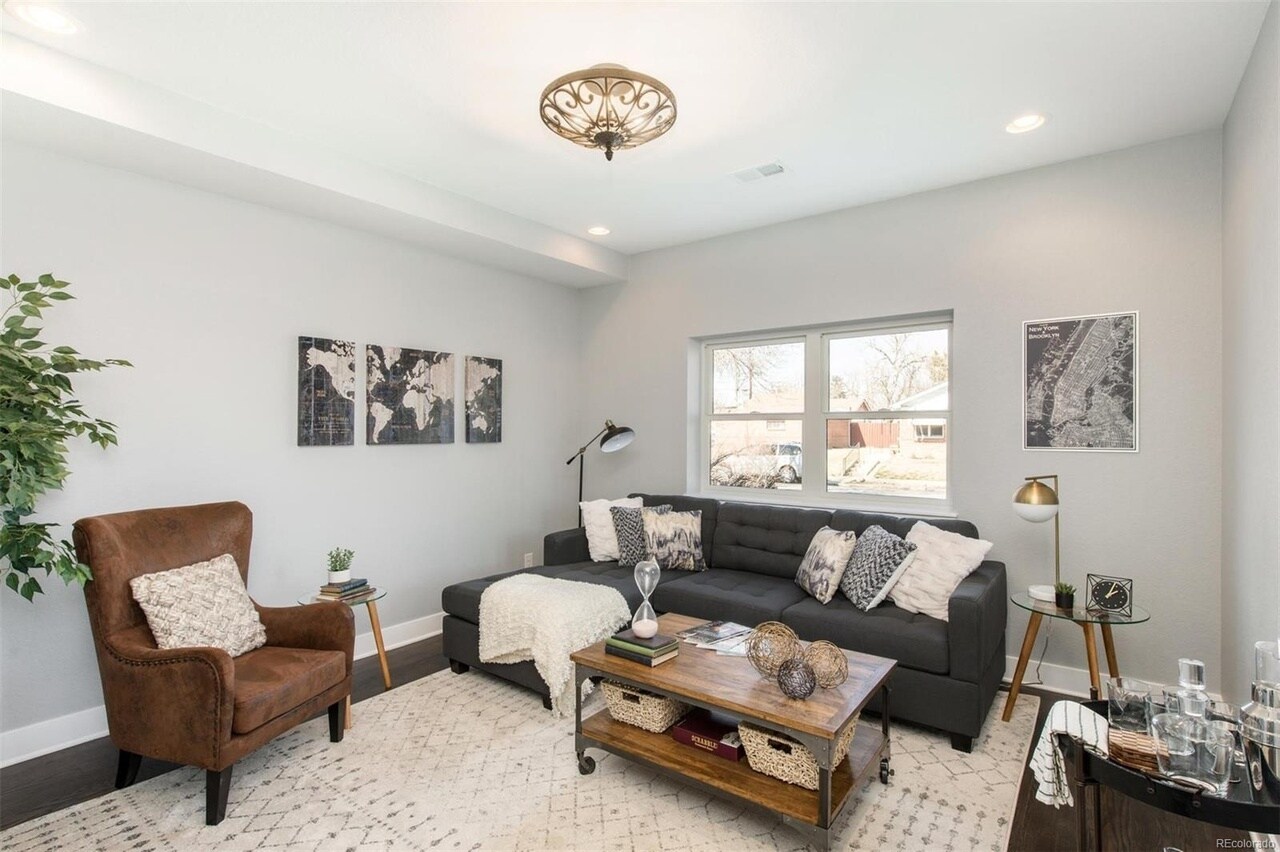 Building Photo - 3700 W 49th Ave