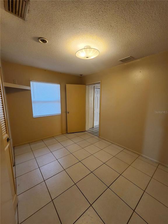 Building Photo - 2220 Birchcrest Blvd