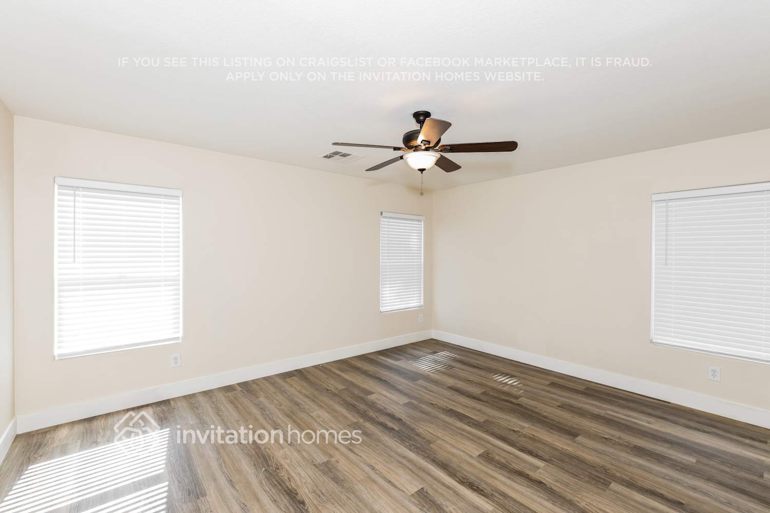 Building Photo - 7423 Scottish Castle Ave