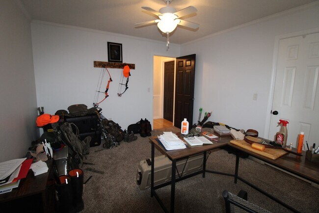 Building Photo - 2107 Tanglewood Rd