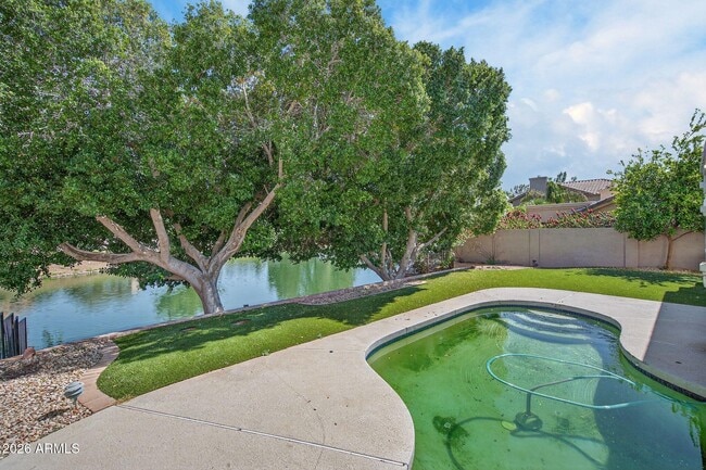 Building Photo - 3241 S Horizon Pl